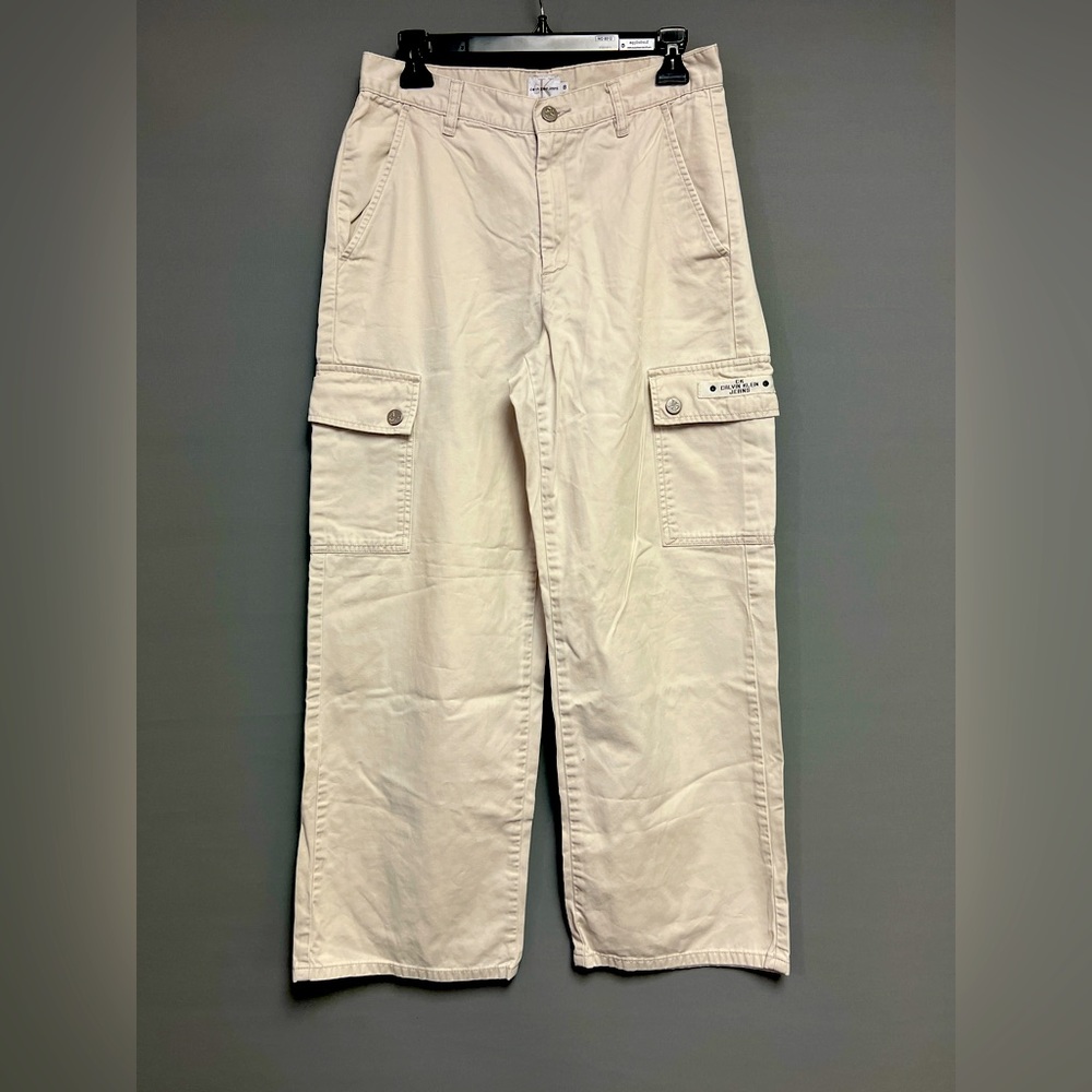 Calvin Klein wide leg khaki cargo jeans. Excellent condition, sz 8.